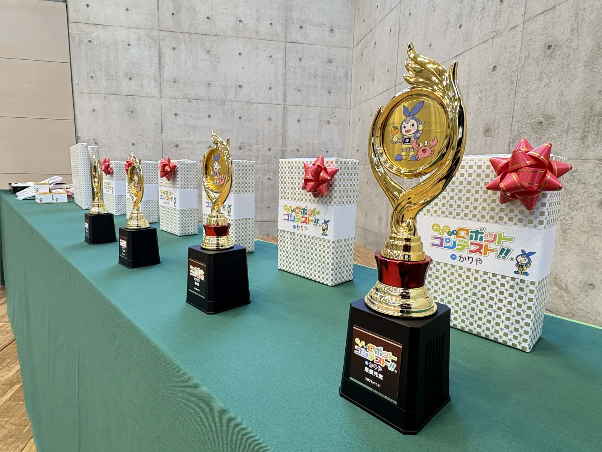 8d61a469-aa5d-48e3-bf65-71acaec45a1c